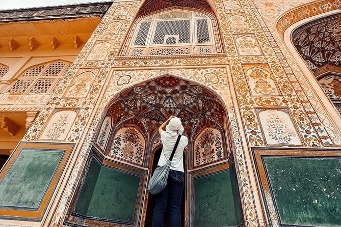 2 Day Jaipur Tour for First-Time Visitors - Your Day 1 plan: Pink City classics from City Palace to Patrika Gate
