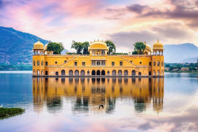 4 Days Guided Jaipur, Ranthambore Tigers & Udaipur Tour With Safari & Hotels - Day 1 Jaipur: Amber Fort, Jal Mahal, City Palace, Jantar Mantar, and Hawa Mahal