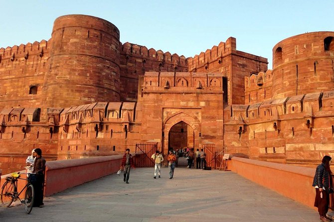 Affordable transfer from Jaipur to Agra via Fatehpur Sikri - Jaipur to Agra, but with a purpose