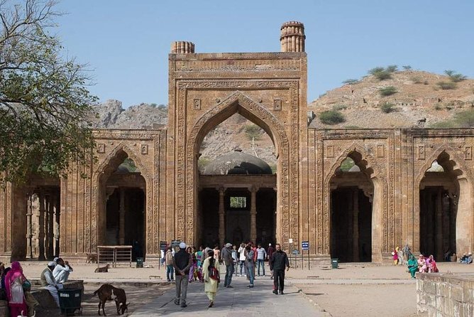 Ajmer Pushkar Day Tour from Jaipur - Stop 1 in Ajmer: Khwaja Gharib Nawaz Dargah Sharif
