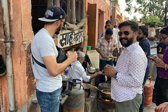Cultural Walk and Food Tasting In Jaipur - Chai, dessert, and how the tasting stays pleasant