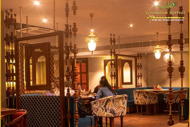 Dinner at Indian Ethnic Restaurant & Witness Majestic Night Arti - Dinner and Night Arti in Jaipur: the idea that actually works