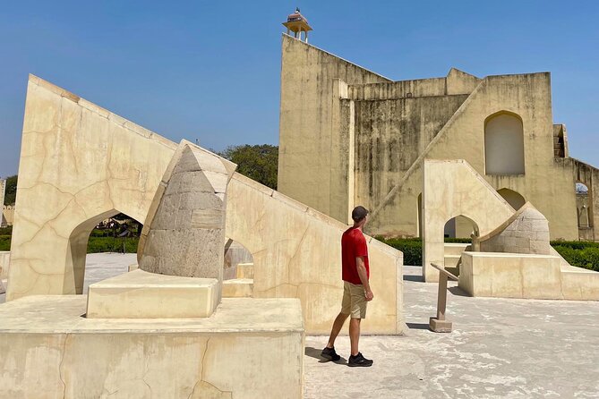 Explore Full Day Jaipur Guided Tour by Car with Guide - Royal Gaitor Tombs: The Calmer, Less-Clicked Stop