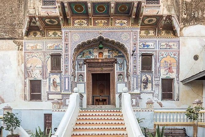 Explore Private Tour The Golden Triangle Done Differently - City Palace, Water Palace, and Amber Fort: where to slow down
