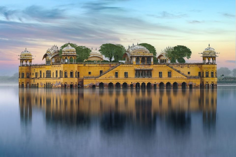 From Delhi: Private Jaipur & Amber Fort Guided Tour by Car - Jal Mahal: seeing the palace from outside for a reason