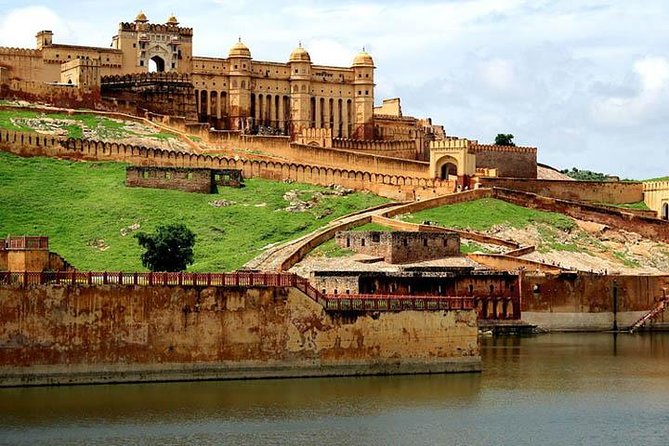 Full-Day Jaipur City Tour with Amber Fort and City Palace - Setting Off at 8am With Real Pickup Convenience
