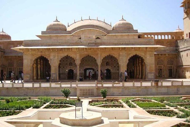 Full-Day Jaipur City Tour with Amber Fort and City Palace - The Lunch Decision: Included or On Your Own