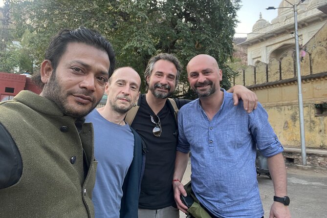 Full-Day Jaipur City Tour with Guide - Royal Gaitor and the calmer side of Jaipur