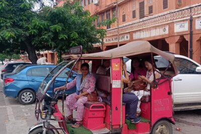 Guided Morning E-Rickshaw Ride with Food Tasting at Jaipur - Where you start at Raj Mandir Cinema (and why that location matters)
