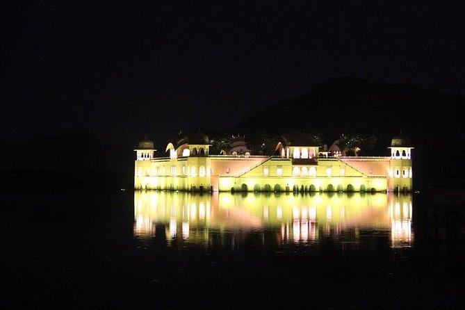 Guided Night Tour of Jaipur With Optional Street Food Tasting - Price and Logistics: What $63 really buys you