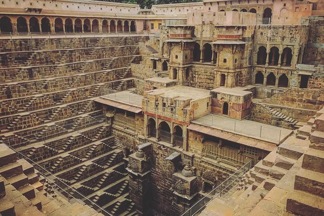 Guided Tour to Haunted Bhangarh & Abhaneri Step Well From Jaipur - What to wear and how to pace your day