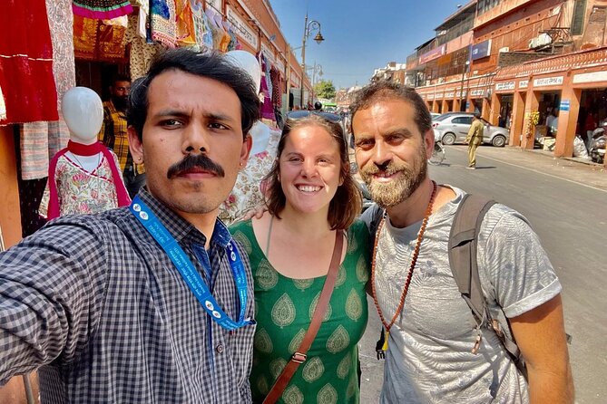 Heritage Culture and History Walking Tour in Jaipur - Hawa Mahal: what you gain by seeing the facade only