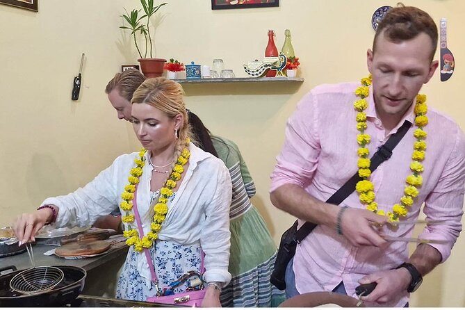 Indian Cooking Class with Local Family in Jaipur - Cooking five dishes in a small group: what you gain