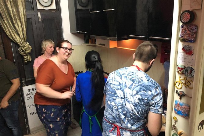 Interactive Cooking Class with a Local Family in Jaipur - Vegetarian and non-vegetarian options: choosing what fits your comfort