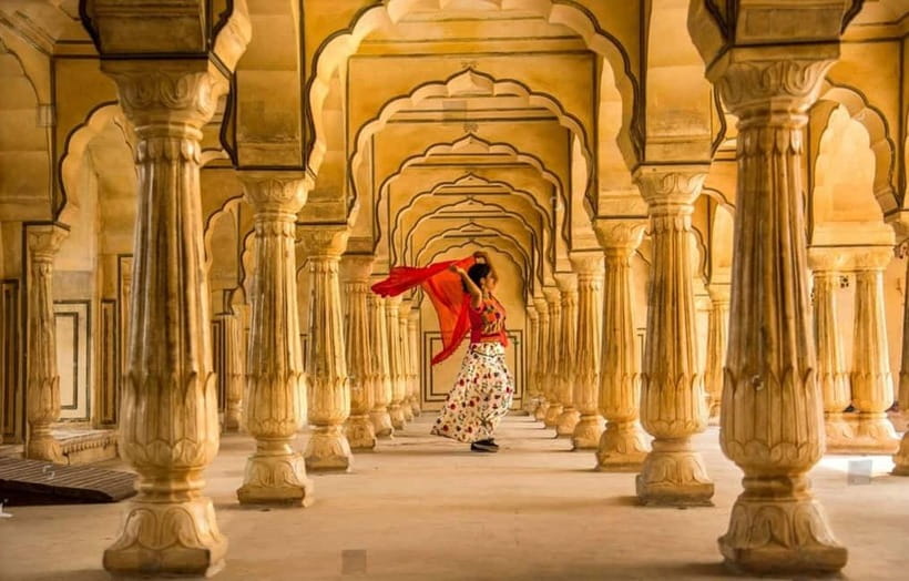 Jaipur: 2-Day City Sightseeing Tour with Cab & Guide - Day 1 in Old Jaipur: Hawa Mahal, City Palace, Jantar Mantar