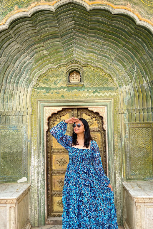 Jaipur: 2-Day City Sightseeing Tour with Cab & Guide - Midday culture: Albert Hall Museum, Birla Mandir, Patrika Gate