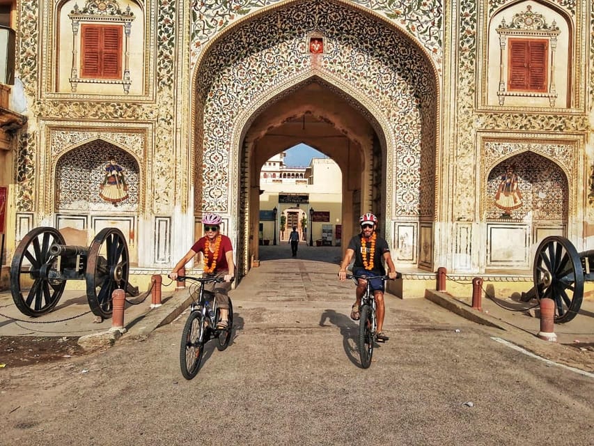 Jaipur: 3-Hour Morning Bike Tour of Jaipur Old City - Why sunrise biking in Jaipur beats the usual checklist