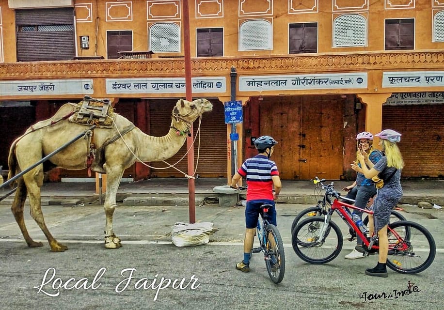 Jaipur: 3-Hour Morning Bike Tour of Jaipur Old City - Safety first: guides, helmets, and the battery rikshaw following you