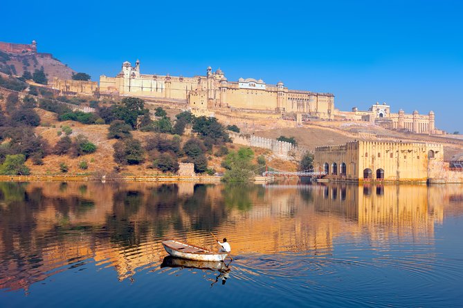 Jaipur Amer Fort, Jal Mahal & Stepwell Private Half-Day Tour - Jaigarh Fort: the fast way to get your bearings above Jaipur