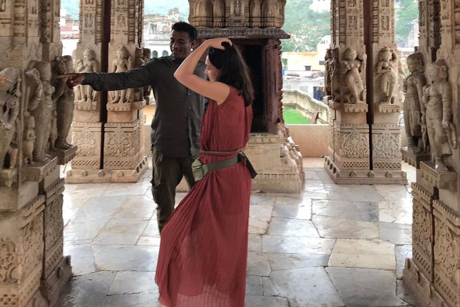 Jaipur by locals : Private Tour of Hidden & Iconic Sights - Start at Hawa Mahal and the Wholesale Market Photo Stop