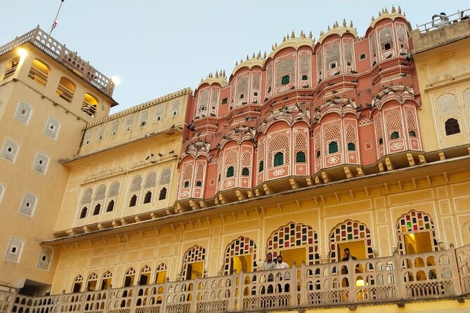 Jaipur City Full Day Luxury Private Tour - Gaitore Ki Chhatriyan and City Palace: royal cremation grounds to courtyards