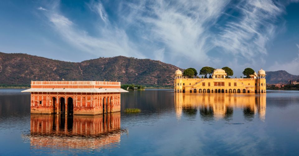 Jaipur: Full-Day Private City Tour by Car with Guide - City Palace: Courtyards, Royal Halls, and the Museum Factor