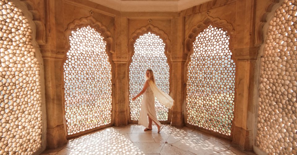 Jaipur: Full-Day Private City Tour by Car with Guide - Tickets and Lunch: What the Optional Upgrades Mean for Your Day