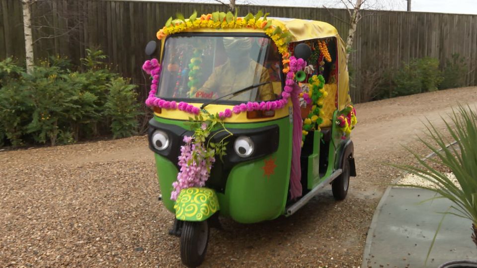 Jaipur: Full-Day Private Sightseeing Tour by Tuk Tuk - Jantar Mantar’s giant instruments and the Albert Hall Museum break