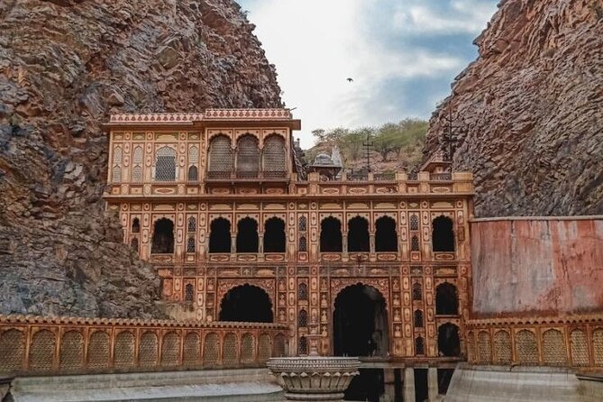 Jaipur Full Day Tour By Car And Guide With Hotel Pickup - City Palace: when the day shifts from landmarks to the main stage