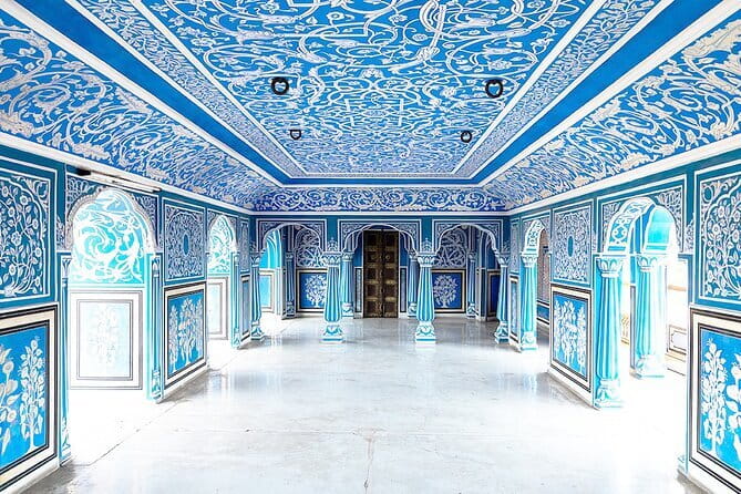 Jaipur Instagram Tour of Photogenic Spots - Royal Gaitor Tumbas: quieter visuals away from the main crush