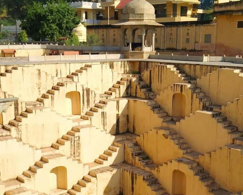 Jaipur: Instagram Tour of The Top Photography Spots - Gaitor Ki Chhatriyan: cenotaphs that photograph like sculpture gardens