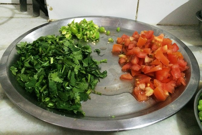 Jaipur Market Tour & Vegetarian Rajasthani Home Cooking Class - Jaipur Market Tour to Home Cooking in Four Hours
