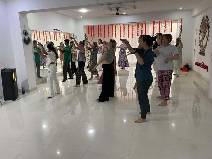 Jaipur: Namaste Bollywood l Dance like a Star - Price and Value: What $19 Actually Buys You in Jaipur
