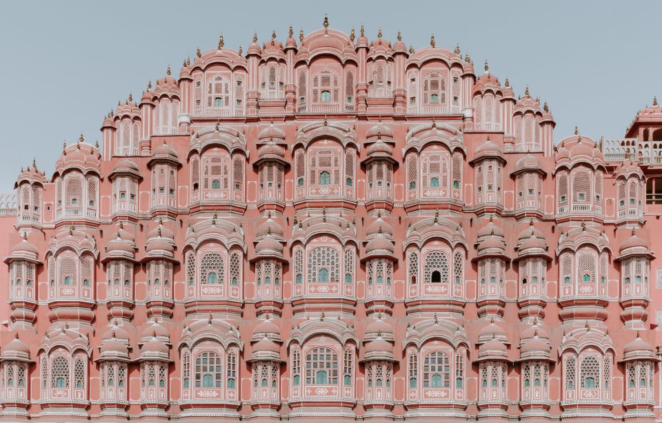 Jaipur: Private Full Day City Sightseeing Tour with Guide - Gaitor Ki Chhatriyan: finishing with a quieter, more reflective stop