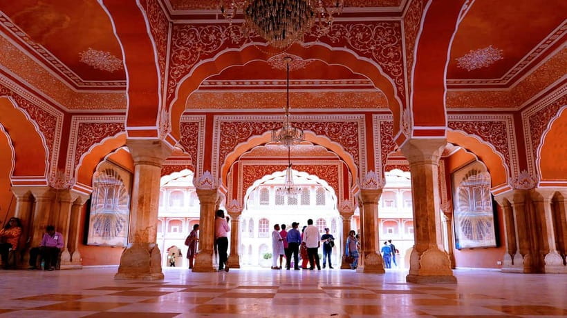 Jaipur: Private Full Day City Sightseeing Tour with Guide - Price and logistics: what $38 really buys you in a full day