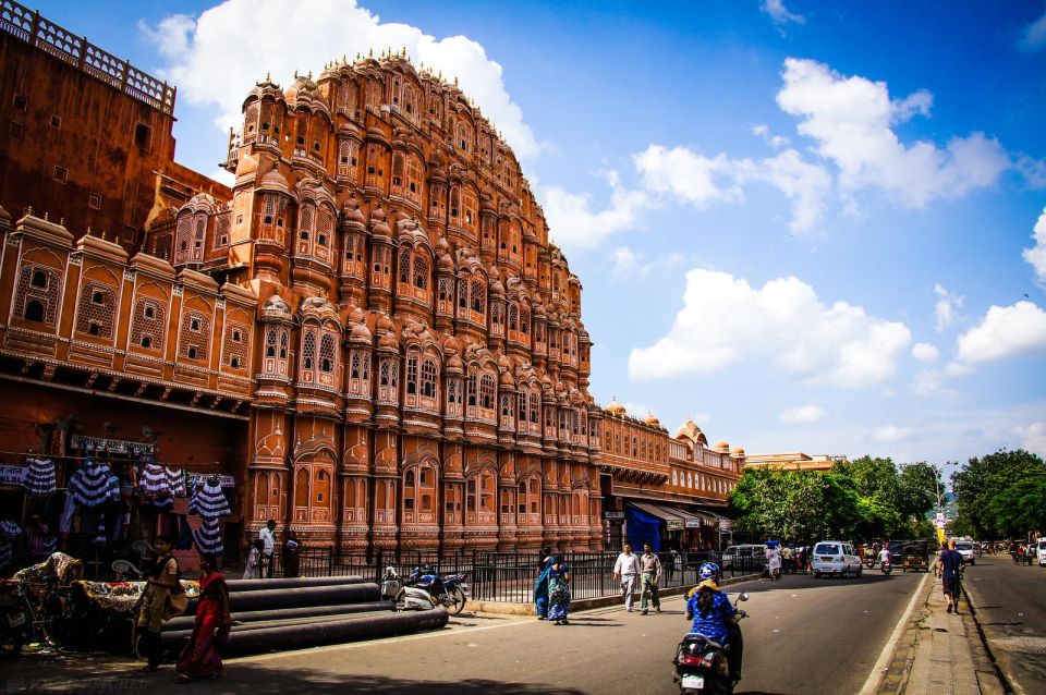 Jaipur: Private Full-Day City Tour by Tuk-Tuk or Car - Sunrise at the Jaipur Wholesale Flower Market