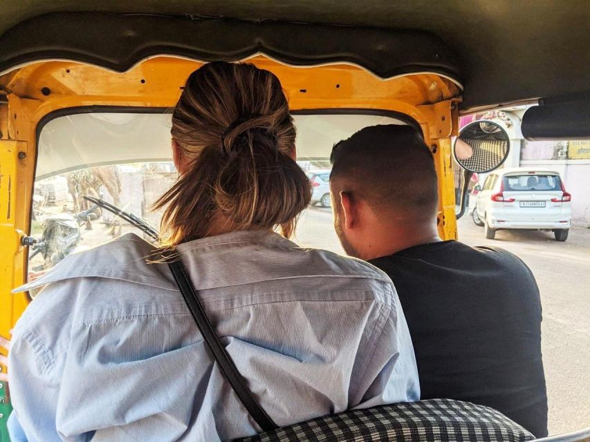 Jaipur: Private Full-Day City Tour By Tuk-Tuk with Pick-Up - Royal Gaitor Ki Chhatriyan: the restful break most people skip