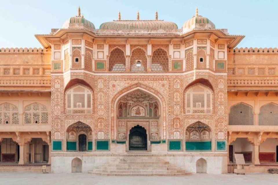 Jaipur: Private Sightseeing Day Tour with Guide by Car - City Palace: Maharaja Power in Courtyards and Museums