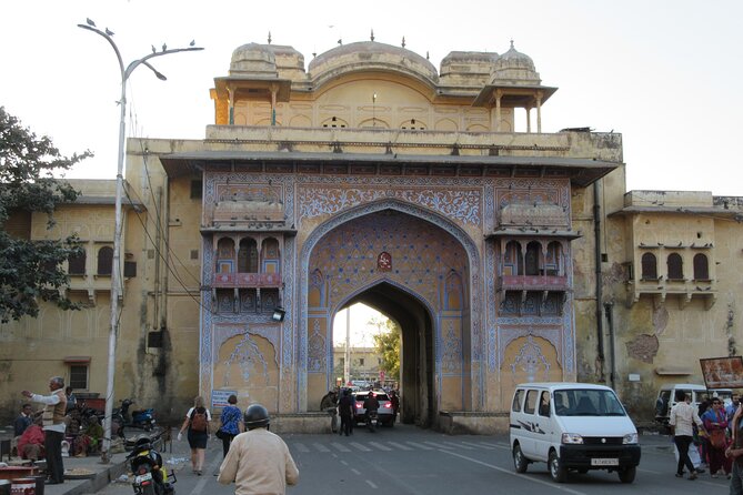Jaipur Private Sightseeing Full Day Tour By Car and TukTuk - Jal Mahal (Water Palace): a short stop for big lake views
