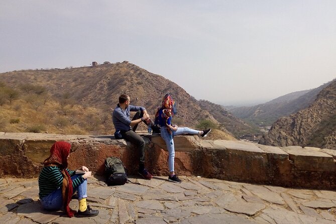 Jaipur Private Tuk Tuk Tour – Full-Day jaipur City Sightseeing - Royal Gaitor Tumbas: A Different Kind of Royal Space