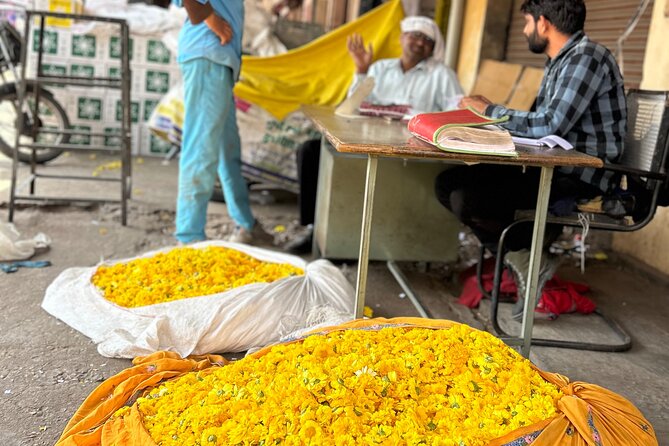 Jaipur: Shopping Tour with Blue Poetry & Printing Workshop & Rugs - Price and logistics: why $22 can feel like good value