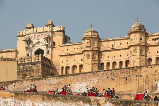 Jaipur Tour with Jaigarh Fort and Nahargarh Sunset - Royal Gaitor Tumbas to Jaigarh Fort: From Marble Cenotaphs to Cannon Scale
