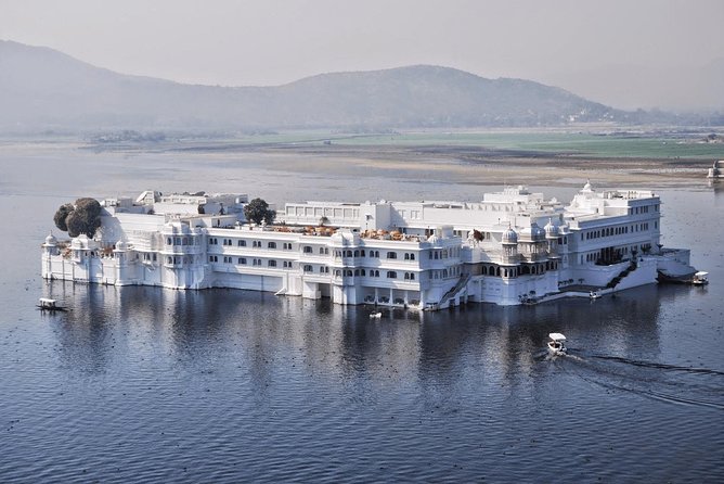 Memorable Rajasthan Private Trip for 5 Nights and 6 Days - A private cab that saves your energy in Rajasthan