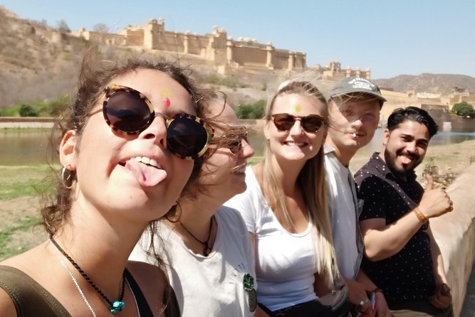 Pink city private Day Tour by Tuk Tuk with English speaking driver.. - Price and What You’re Really Paying for at Around $7