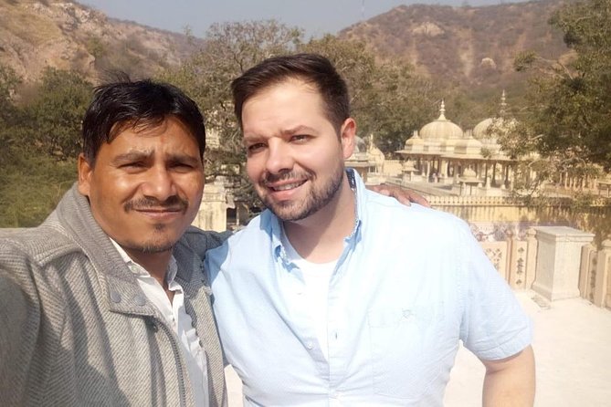 Private Full-Day Jaipur Sightseeing Tour Explore the Pink City - Jal Mahal over Man Sagar Lake: a photo stop with context
