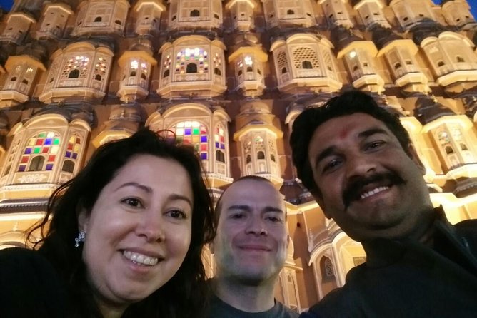 Private Full Day Tour of Jaipur with Guide - Albert Hall Museum: Artifacts and the Rajasthan Story