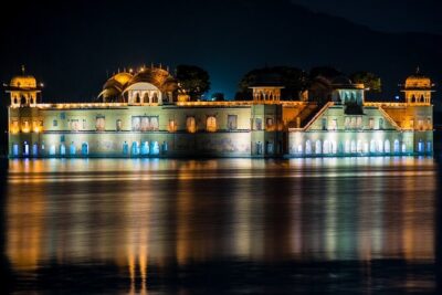 Private Guided Half Day Tour Jaipur - Stop 1: Panna Meena ka Kund in a 15-Minute Photo Sprint