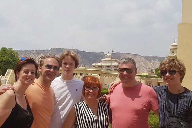 Private- Jaipur Full Day Guided Tour - Stop 1: Panna Meena ka Kund stepwell in the fortress shadow