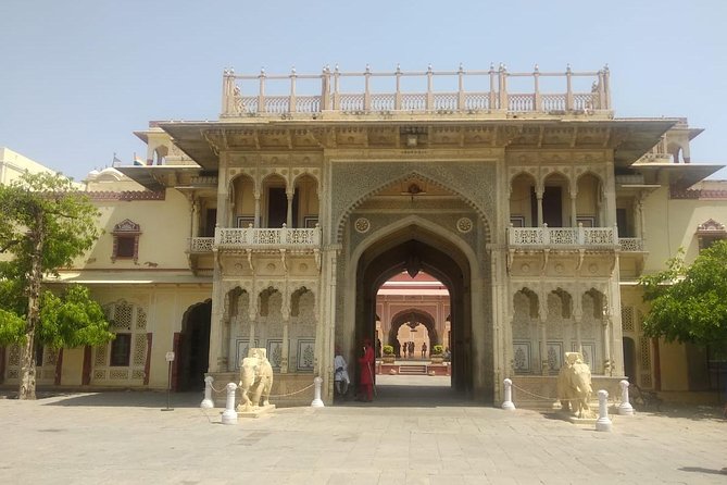 Private Jaipur Full One Day Tour In Pink City With Guide - Amber Fort and Amber Palace: the big-ticket architecture stop