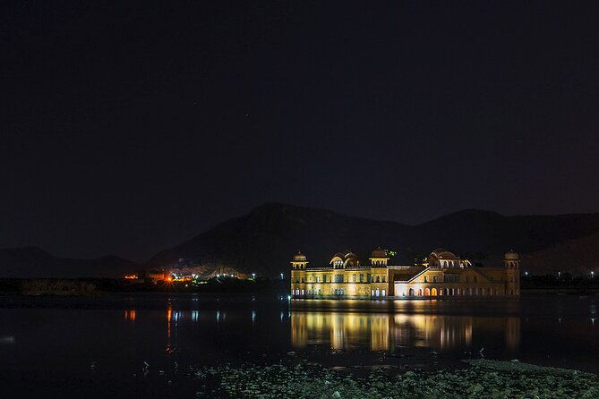 Private Jaipur Night Tour with Nahargarh Sunset Views - Where the Evening Starts: Royal Gaitor Tumbas